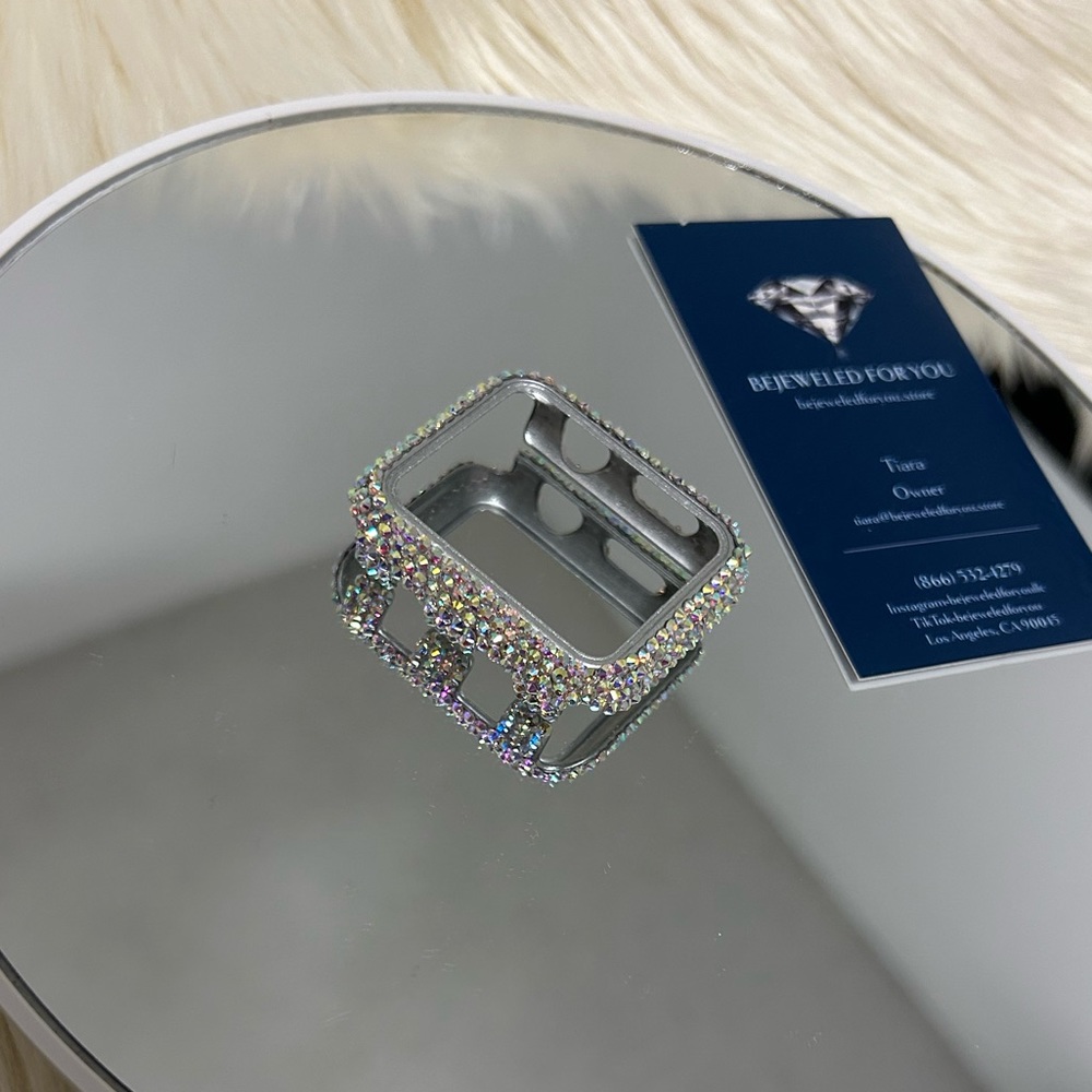 Make a Statement with a Iridescent Apple Watch Case with Luxury Crystals
